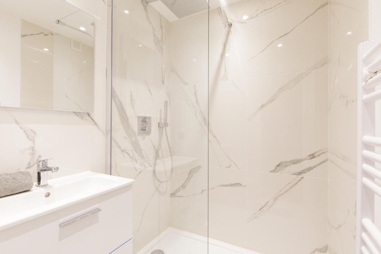 Suite 118 - Piscine - 50 Metres Plage - Terrasse - Clim - Wifi Cannes Ngoại thất bức ảnh